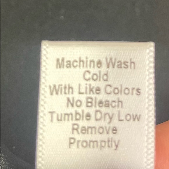 Judy P black A-line V neck dress with 3/4 sleeves medium - Picture 12 of 12